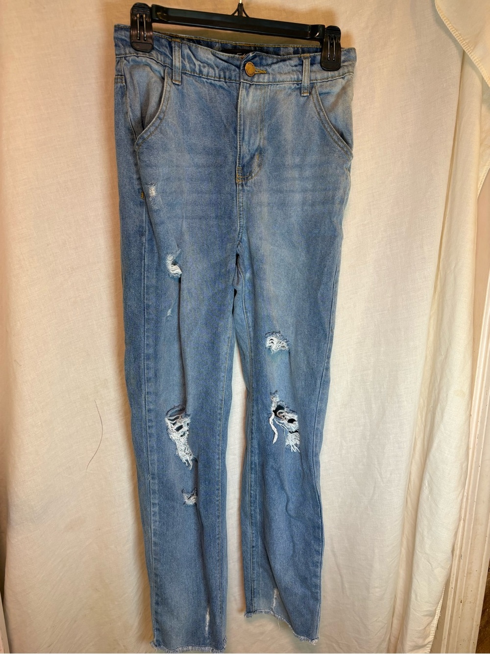 Blue Age Straight Leg Jeans Distressed Light Wash Juniors 3 raw hem